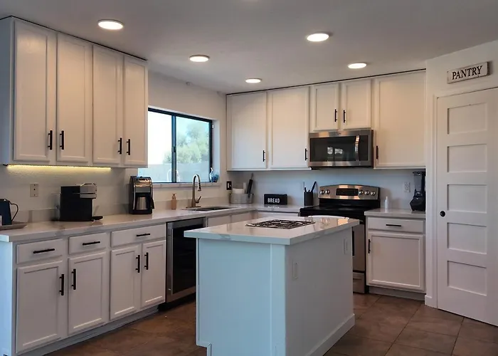 12 Min To Phoenix Raceway Perfect For Large Groups &work Holiday home Cashion