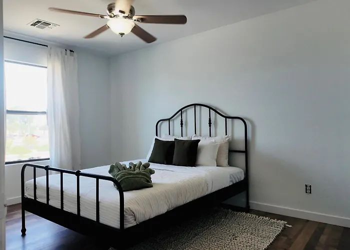 12 Min To Phoenix Raceway Perfect For Large Groups &work Holiday home Cashion